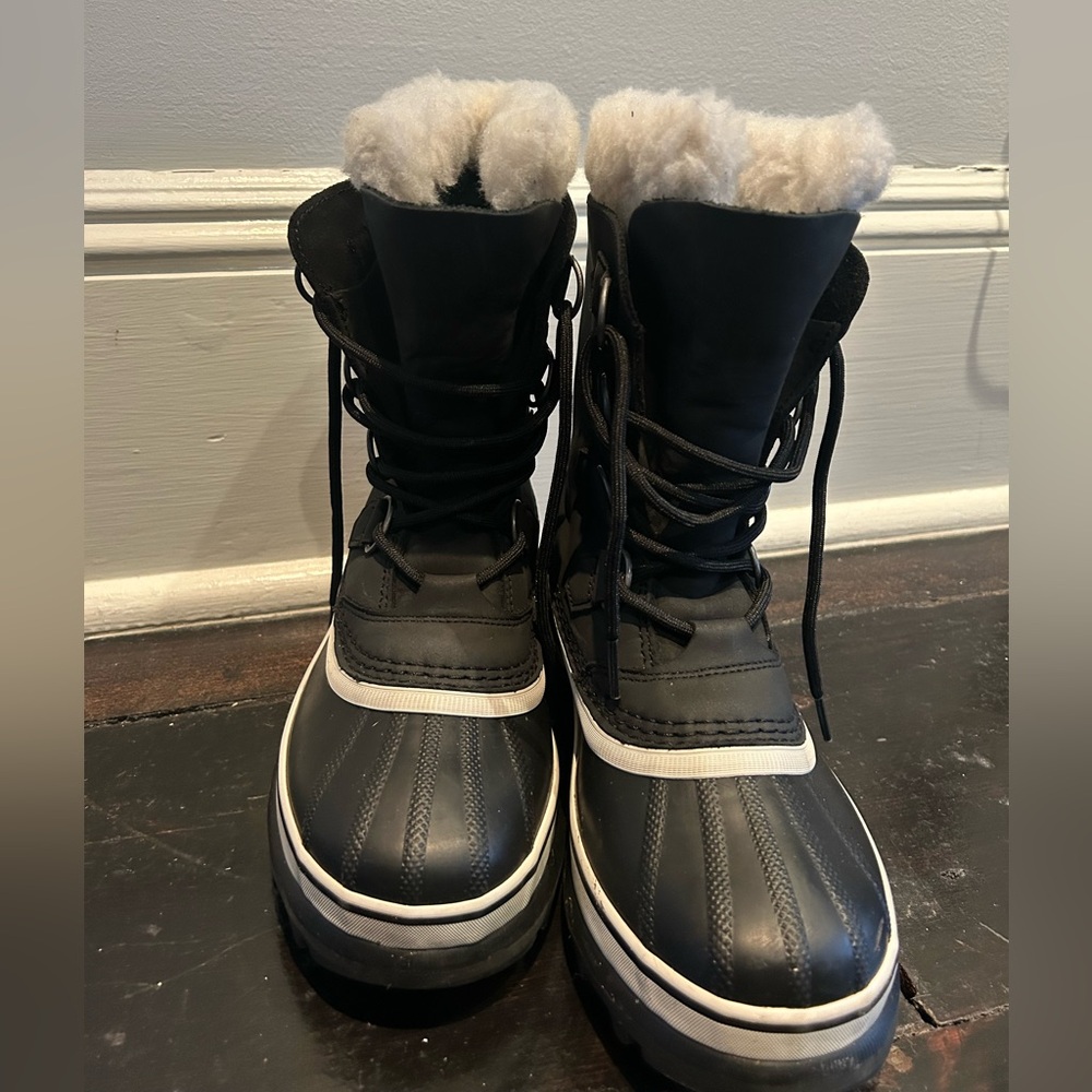Sorel Black and Cream Winter Boots - Picture 2 of 5